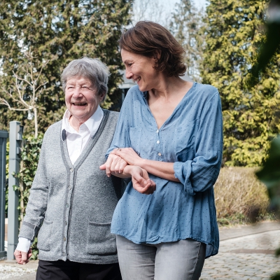 Baluchon Alzheimer, une alternative innovante de court séjour à domicile